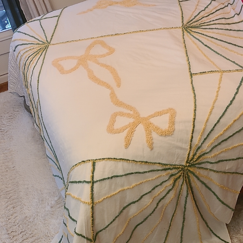 Vintage Cream and Green Bedspread Coverlet with Tufted Chenille Bow Design